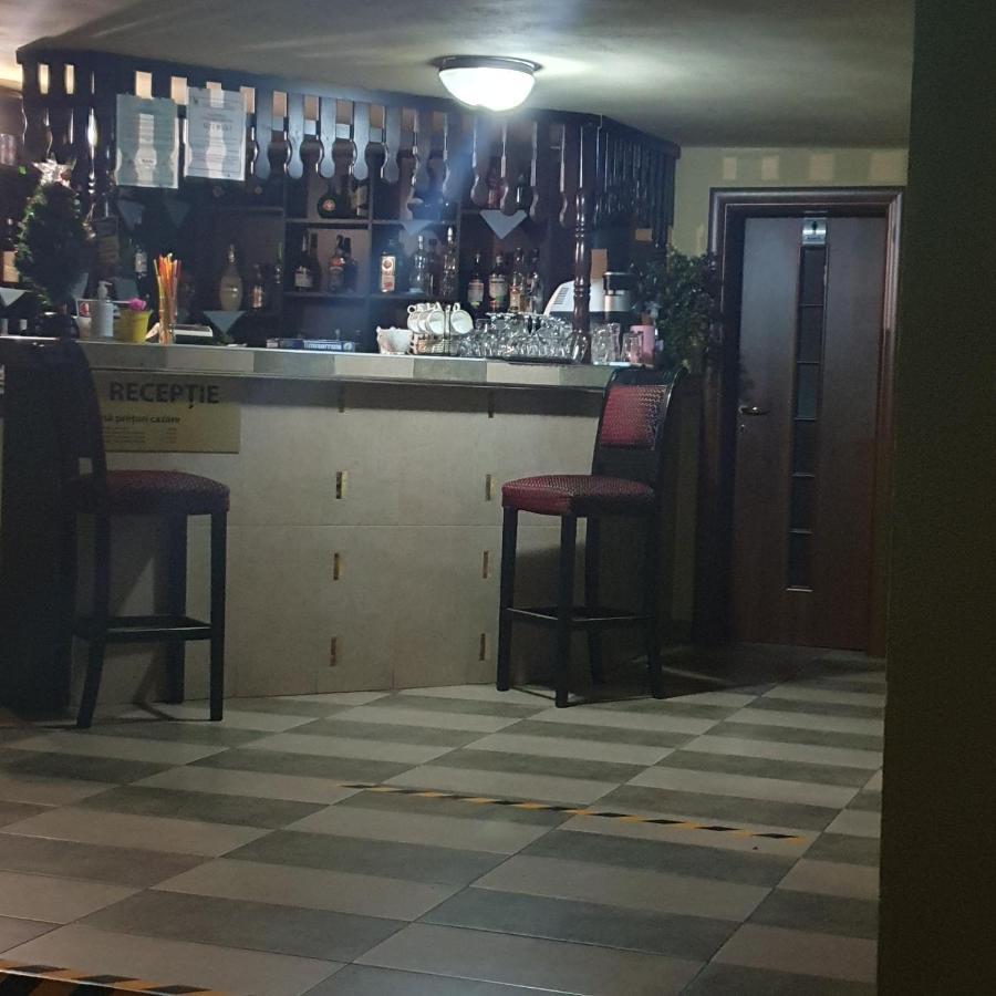 Pensiunea Mirela Pestera Ursilor Chiscau Екстериор снимка